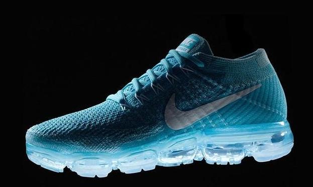 ayx爱游戏体育官方网站气垫跑鞋测评！Nike vapormax大气垫跑鞋带你步(图4)